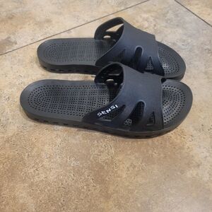 Sensi Black Slide Sandals Size 9